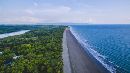 Obraz premium road to the sea