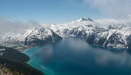 Fototapeta na wymiar The view from Panorama ridge, Garibaldi Provincial Park, Canada