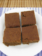 Carob Kuchenstücke