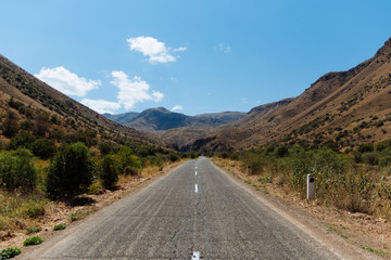 Fototapeta premium road in mountains