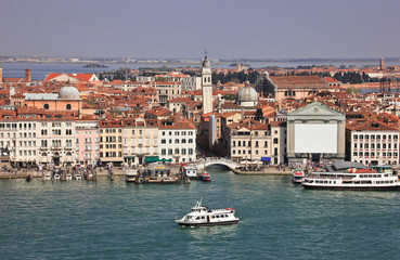 Fototapeta na wymiar Venice city-view from rooftop