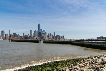 Fototapeta premium Widok na centrum Manhattanu od strony New Jersey nad rzeką Hudson