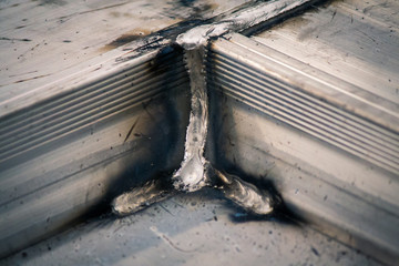 Aluminium alloy weld