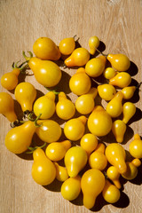 pear yellow tomatos
