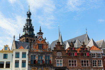 Fototapeta na wymiar historical buildings at the Great Market in Nijmegen, Netherlands