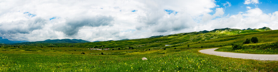 Fototapeta na wymiar Bobotov kuk national park