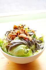 Sesame salad dressing