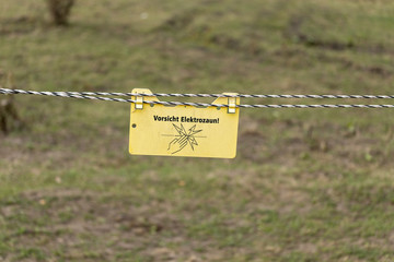 Warnschild vorsicht Elektrozaun