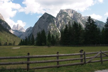 Fototapeta na wymiar Dolomites 04