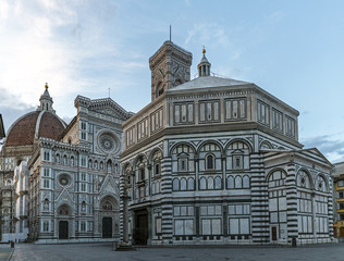 Baptisterium San Giovanni mit Dom von Florenz