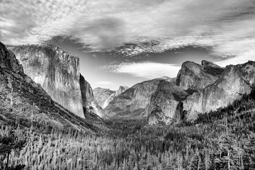El Capitan and Yosemite Valley from Tunnel View
