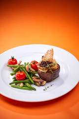 steak with vegetables