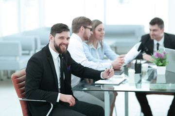 businessman and business team discussing business issues