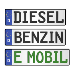 Fototapeta premium KFZ-Schilder Diesel - Benzin - E Mobility