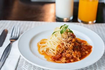 Spaghetti with meat souce