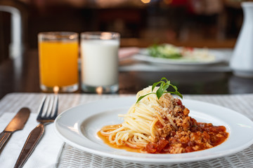 Spaghetti with meat souce