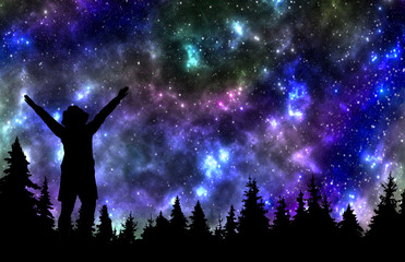 Naklejka premium Woman watching the stars in night sky above the pine forest