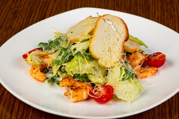 Caesar salad with prawn