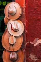 Fototapeta premium Kapelusze - San Miguel de Allende, Meksyk