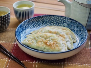 아시아 음식 군만두