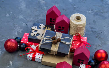 Packing a New Year's and Christmas gift kraft paper