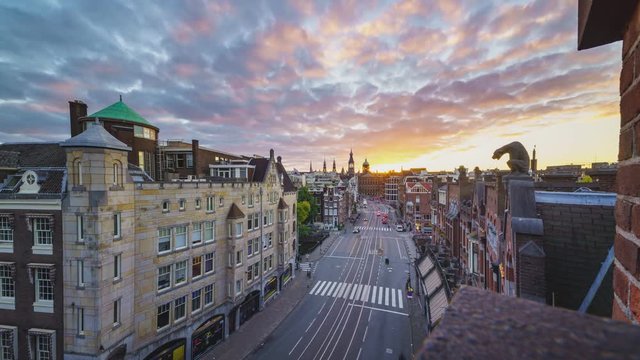 I Amsterdam, an impressive aerial time lapse of the morning rush hour in the city