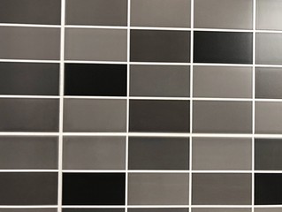 Mosaik in Grautönen, Repetition 