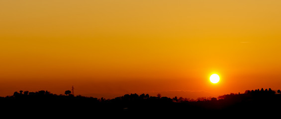 Sole al tramonto