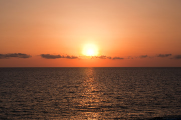 Tramonto sul mare in Calabria (Italia del Sud)