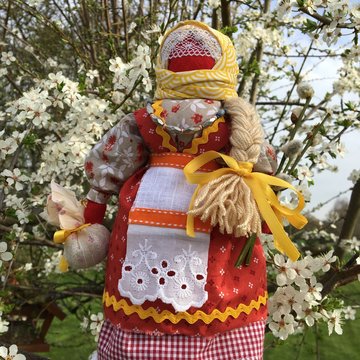 Poup&eacute;e russe, f&ecirc;te de printemps, f&ecirc;te de P&acirc;ques , faite mains