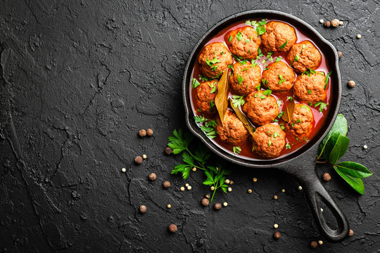 Beef Meatballs In Tomato Sauce