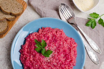 Traditional beetroot risotto