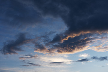 Fototapeta na wymiar Evening sky. Beautiful clouds
