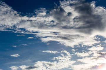 Obraz premium colorful dramatic sky with cloud at sunset.