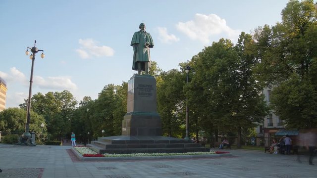 Writer Gogol Monument hyperlapse