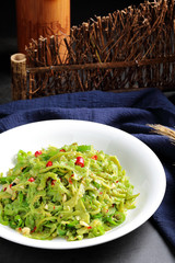 Stir-fried bitter melon with green pepper