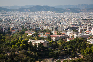 Fototapeta na wymiar cityscape of Athens with Lycabettus hill in the background