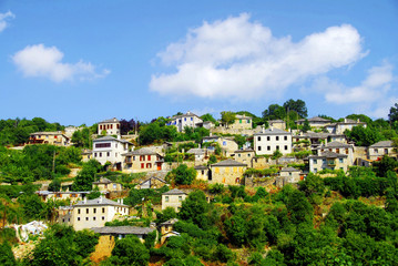Fototapeta na wymiar Panoramic view of Vitsa village, Zagoria area, Ipeiros region, Greece.