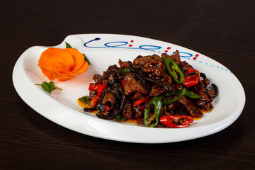 Fried beef with mushrooms