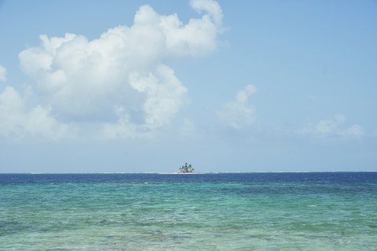 Tinny tropical island in San Blas, Panama