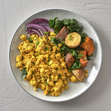 Healthy Vegan Breakfast Tofu Scramble