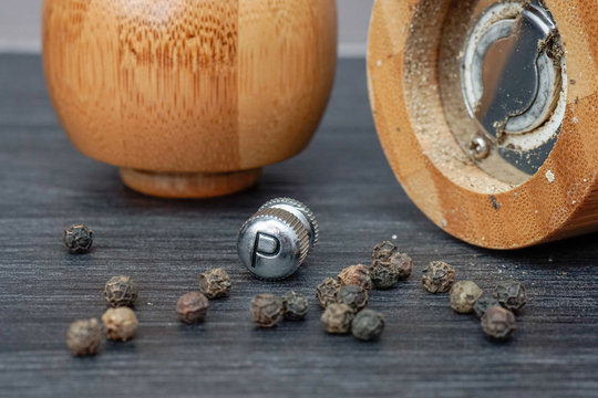Black pepper with the grinder knob labelled as P