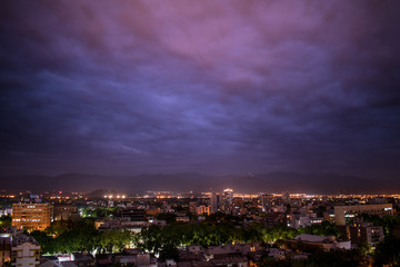 La noche en la ciudad de Mendoza