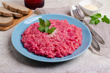 Traditional beetroot risotto