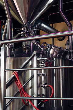 Microbrewery beer brewing equipment
