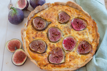 Herbstliche Quiche mit Feigen 