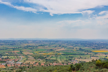 Fototapeta na wymiar Tuscan landscape near Cortona, Italy