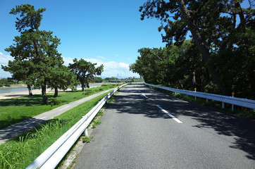  武庫川堤防道路