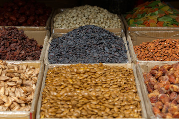 Raisins on sale (basar in Kashgar, Xinjiang)