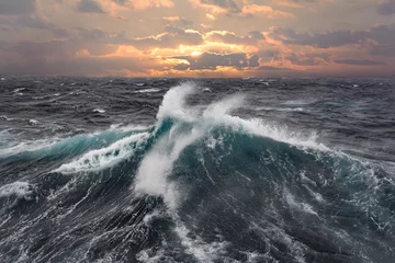 Meereswelle während des Sturms im Atlantik © andrej pol